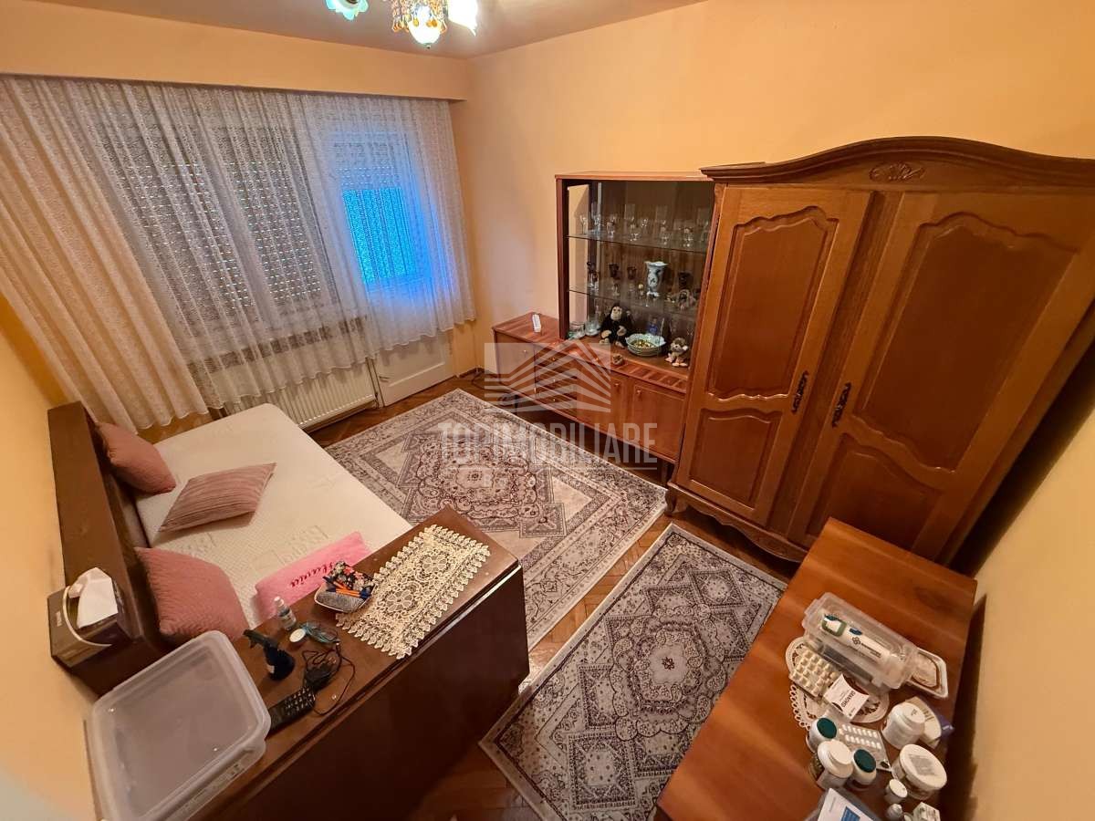 ULTRACENTRAL, Str. Florilor – Ap. 3 camere, et. I + beci